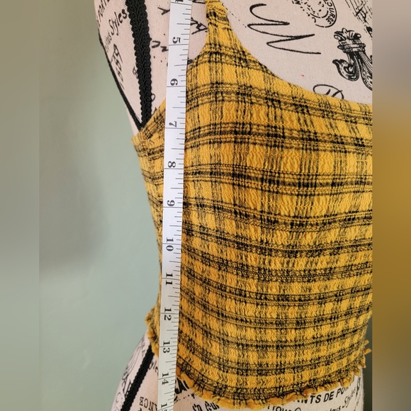 Hollister yellow and black tank in small - Picture 2 of 6